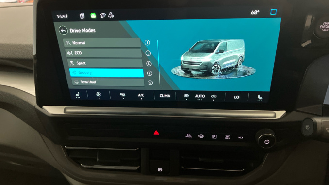 Volkswagen Transporter T32 Lwb Electric 160kW 70kWh Commerce Pro S Van Auto [5 Plus] - Image 36